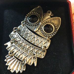 Owl Necklace pendant jointed without chain 4 inches long